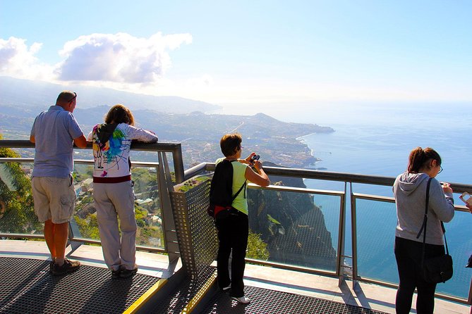 Madeira Best of the West Day Tour - Cabo Girão and the first big sea view