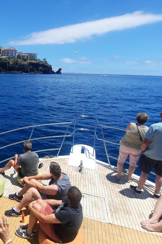 Madeira: Boat Trip with Lunch, Drinks, and Hotel Transfer - Key points to know before you book