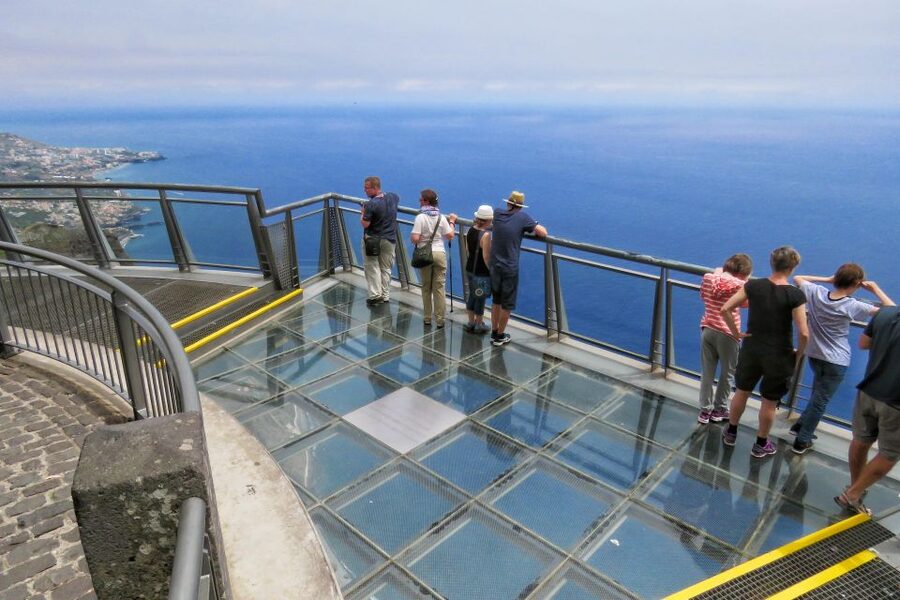 Madeira : Cabo Girao and Camara de Lobo 4WD half-day Tour - Câmara de Lobos adds a more human stop