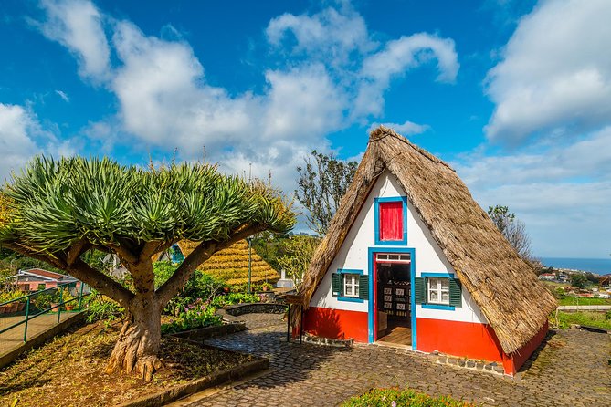 Madeira East Tour from Funchal - Terreiro da Luta gives you a quick start above Funchal