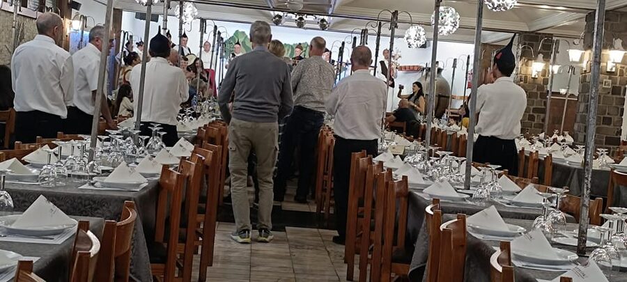 Madeira: Folk Dancing Show and Traditional Local Dinner - Who should book this Madeiran evening?