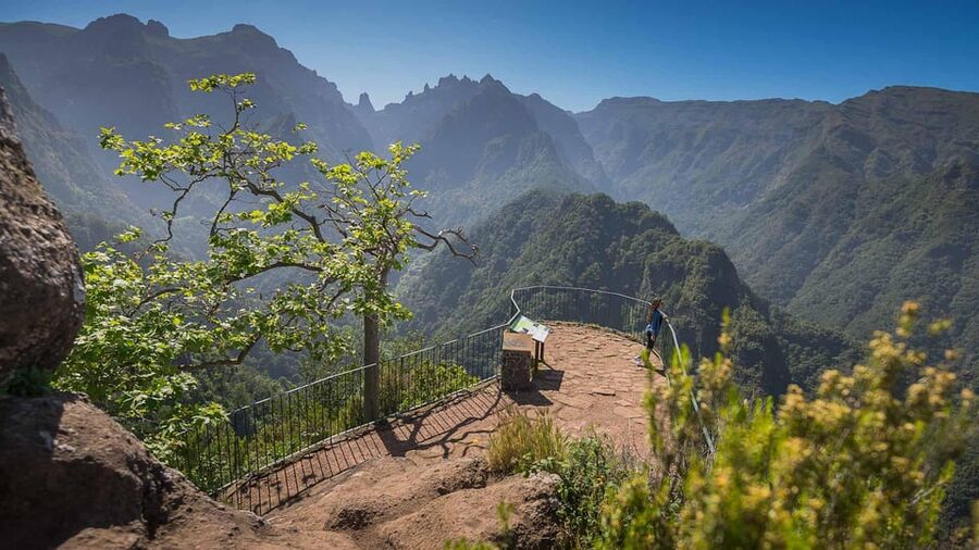 Madeira Funchal:East Tour Pico Arieiro & Santana&Laurissilva - Machico and Pico do Facho