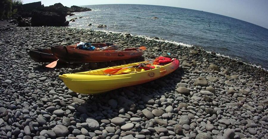 Madeira: Garajau Nature Reserve Kayak and Snorkel Tour - Snorkeling among fish and crabs