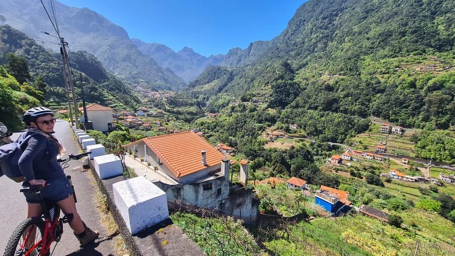Madeira: Guided E-bike Tour of the North Coast - The van ride to Boaventura
