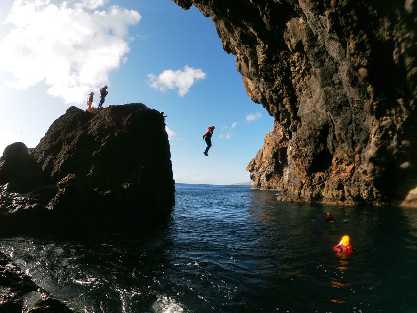 Madeira: Half-Day Coasteering Tour - Choosing your cliff jump from 1 to 10 meters