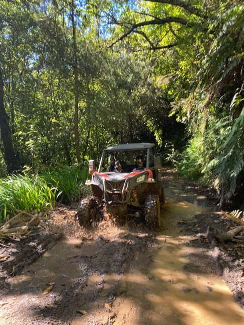 Madeira: Off-Road Buggy Driving Experience - Meeting Rui and getting ready at the red and white house