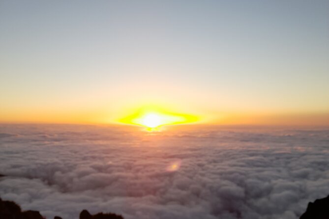 Madeira Pico do Arieiro Sunrise Tour - The cold is part of the deal