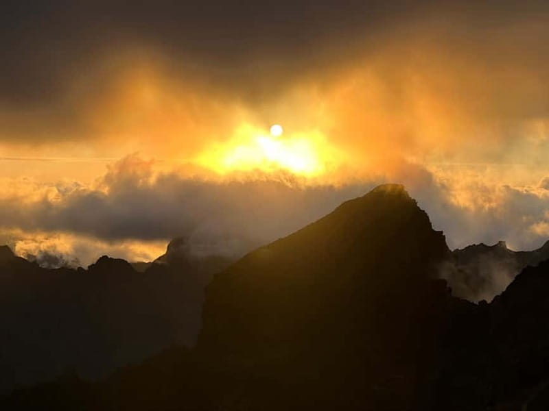 Madeira: Pico do Arieiro Sunset with Optional Dinner - Who will enjoy this mountain evening
