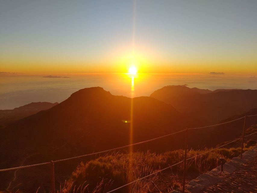 Madeira: Pico Ruivo Guided Sunrise Hike with Hotel Pickup - The final steep section to Pico Ruivo