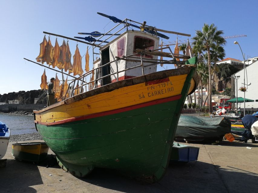 Madeira: Private Guided Cabo Girão Tour - Câmara de Lobos and the fishing village view
