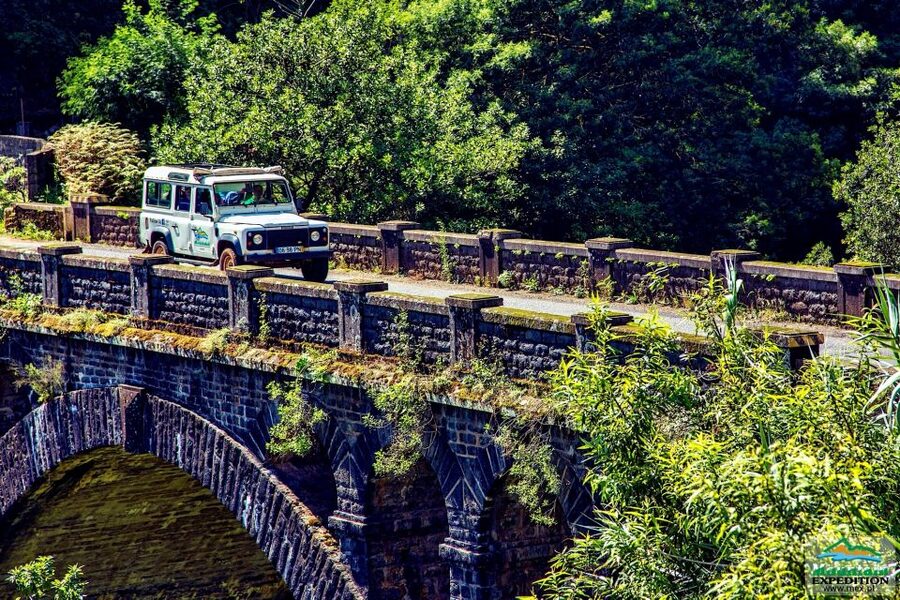 Madeira: Santana Jeep Safari and Balções Levada Walk - Guides, vehicles, and the feel of the day