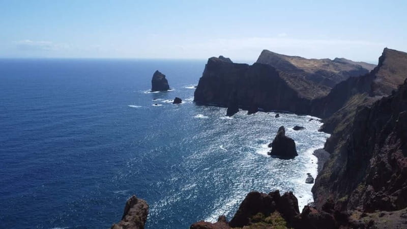 Madeira: West and East Madeira Top Highlights Tour - Santana brings traditional houses into view