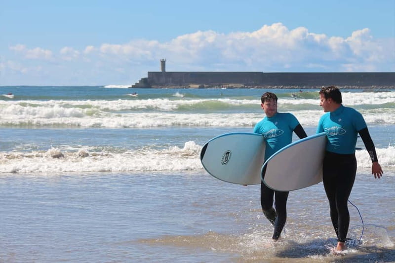 Matosinhos: Surfing Lesson with Equipment - How long 1.5 hours really feels