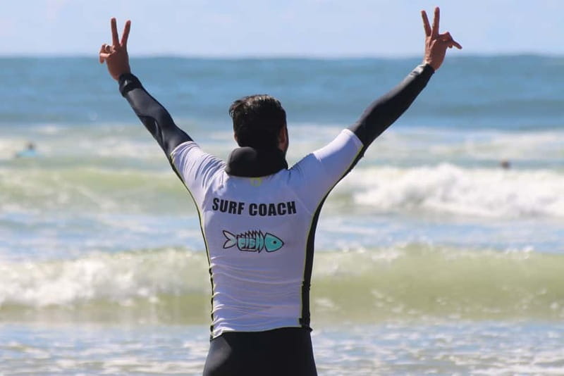Matosinhos: Surfing Lesson with Equipment - Who will enjoy this most