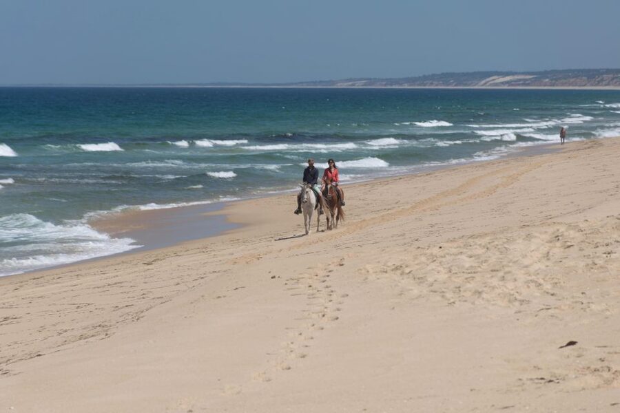 Melides: Horseback Riding on Melides Beach - The Guide Makes a Big Difference