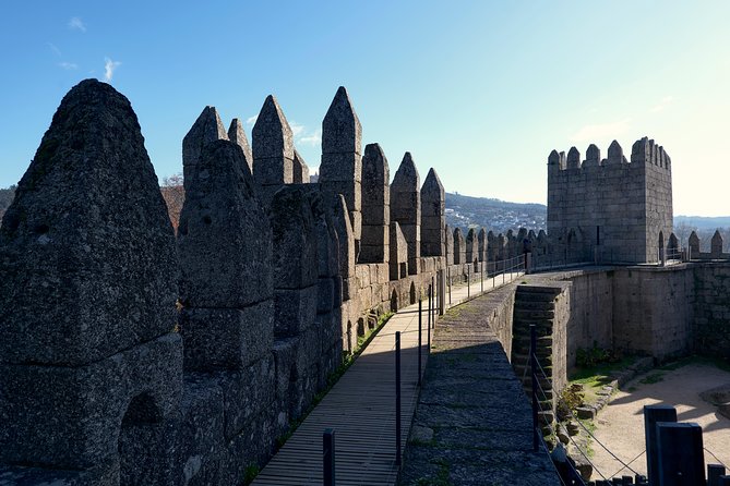 Minho Tour Private (Braga and Guimarães) Full Day - Guimarães Castle and the first royal chapter