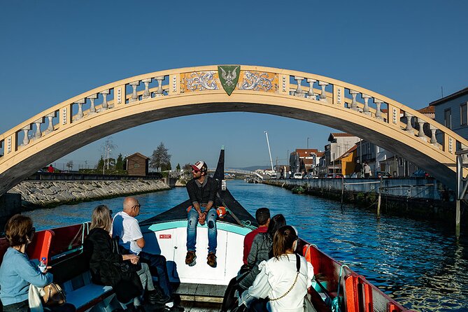 Moliceiro Boat Tour on the Ria de Aveiro - Rain, wind, and the open-air question