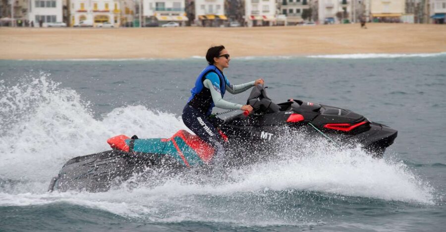 Nazaré: Jet Ski Rental - Leaving Nazaré harbor for an hour on the Atlantic
