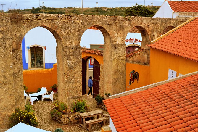 Óbidos: Medieval Tales & Secrets Spots - A taste of ginjinha at a local home