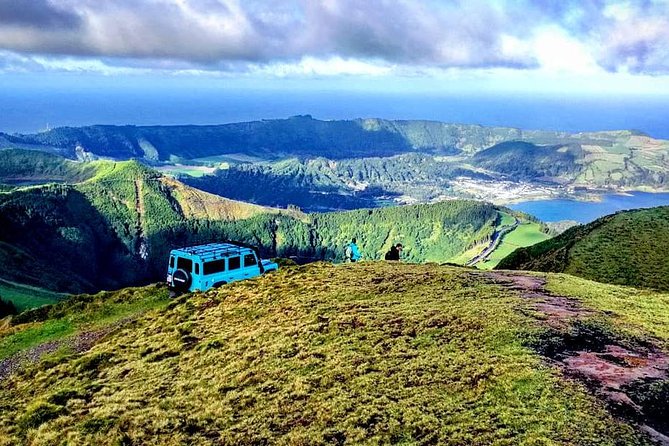 Off the Beaten Track Half Day Sete Cidades Jeep Tour - Caldeira das Sete Cidades from the upper dirt tracks