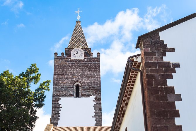 Old Funchal Walking Tour - A pause in the Municipal Garden
