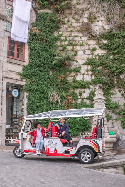 Oporto Tuk-Tuk Tour: Fast, Fun & Flexible – 1H to Full Day! - Why a tuk-tuk works so well in Porto