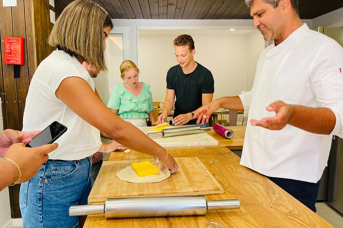 Pasteis de Nata Baking Class from Lisbon - Meeting at R. da Junqueira 200