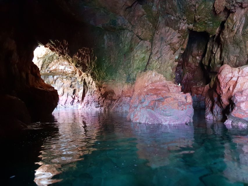 Peniche: Berlengas Roundtrip and Glass-Bottom Boat Cave Tour - From Peniche harbor to the Berlengas