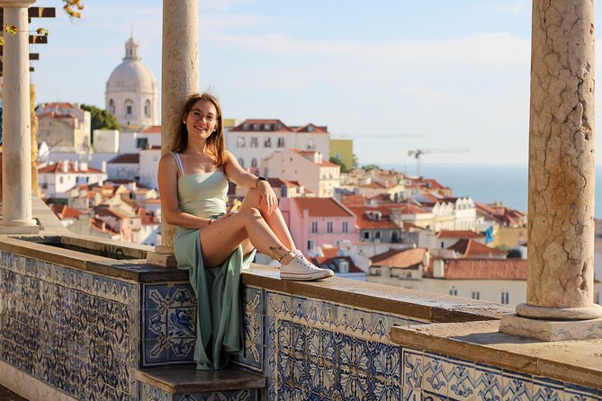 Photoshoot with a Local Professional Photographer in Lisbon - A private photographer in Lisbon’s old center