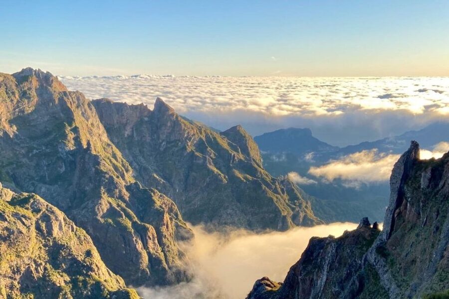 Pico Do Arieiro Pico Ruivo Sunrise or Morning Hike Transfers - Sunrise at Pico do Arieiro