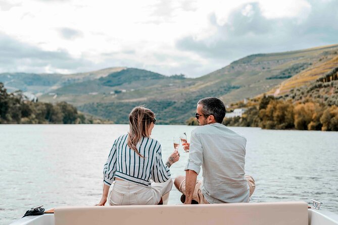Pinhão: Electric Boat Experience 1h - Taste of Two Wines - Price, group size, and practical value