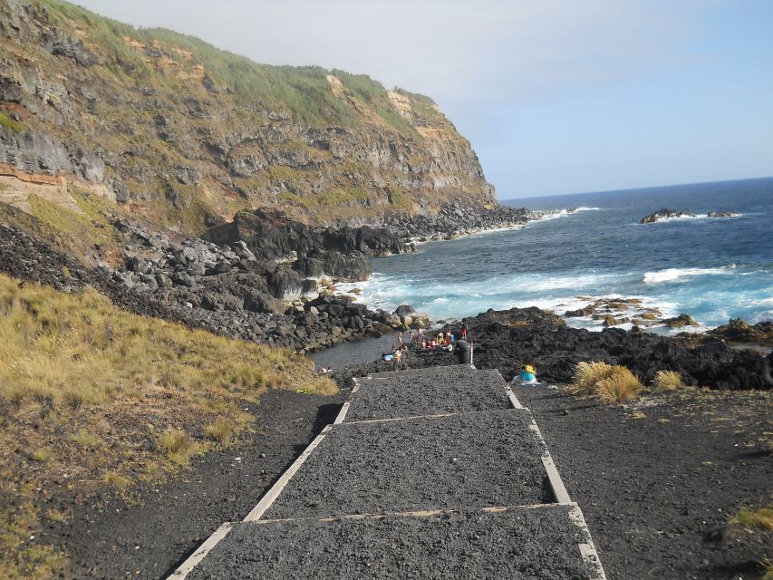 Ponta Delgada: Private Full or Half-Day 4x4 São Miguel Tour - What your driver-guide adds to the day