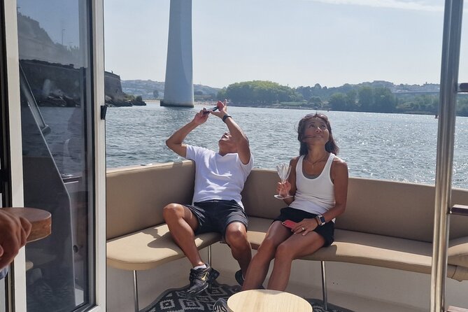 Port : 6 Bridges Cruise , Douro River with Sunset Option - Who will enjoy this cruise most?