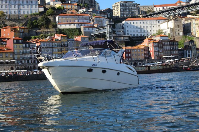 Port : 6 Bridges Private Yacht Cruise with Local Wine & Snacks - Arrábida bridge and the run toward the sea