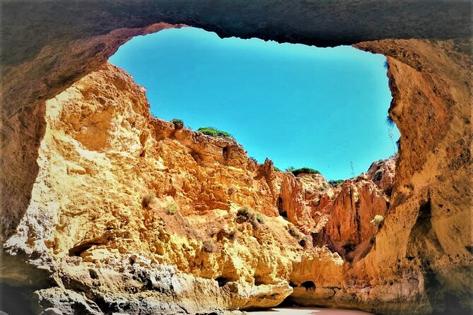 Portimão: Benagil Caves Speedboat Tour - The Large Sea Cave on the Route