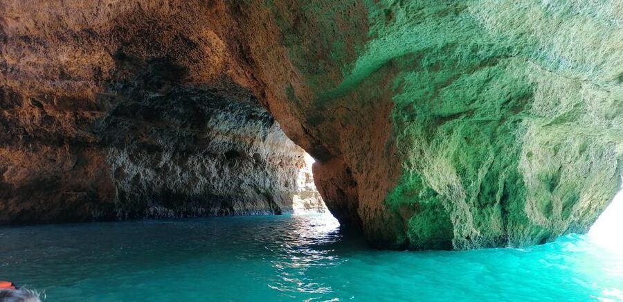 Portimão: Benagil Sea Caves Speedboat Adventure Tour - Key points to know before booking