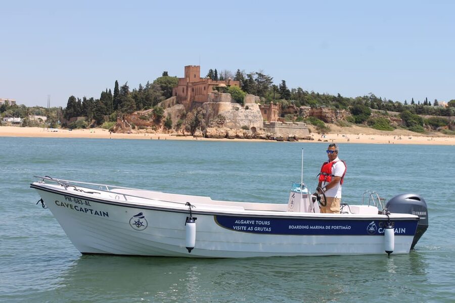 Portimão: Caves, Benagil and Algarve Coastline Boat Tour - Practical details that affect your decision