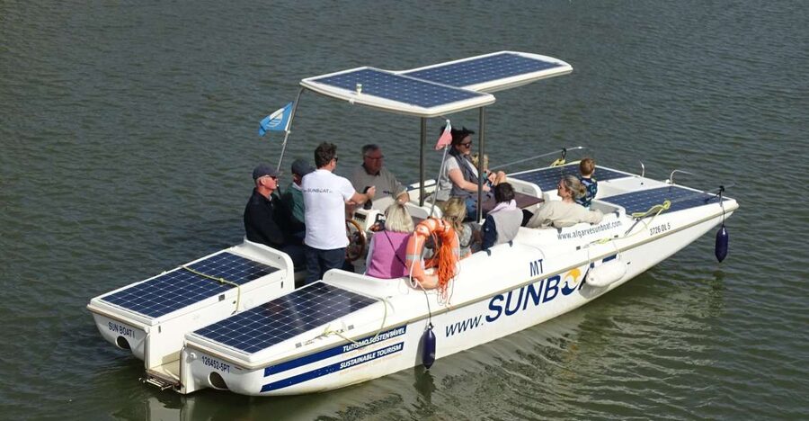 Portimão: Silves & Arade River History Tour on a Solar Boat - Leaving Portimão and entering the Arade