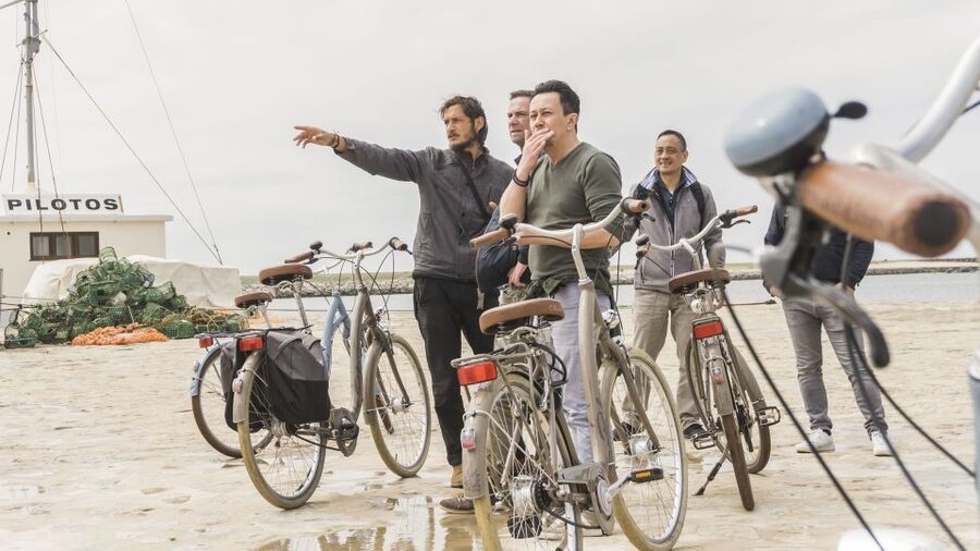 Porto: 3-Hour Bike Tour - Along the Douro beneath Arrábida Bridge