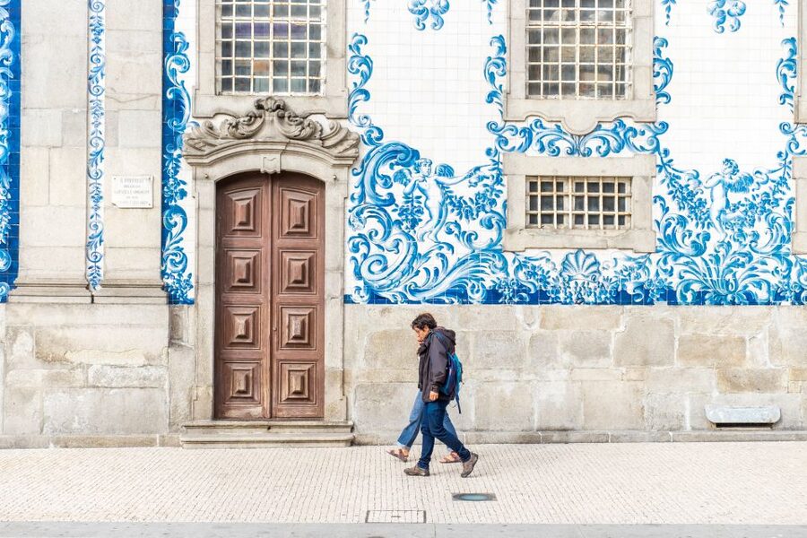 Porto: 3-Hour Guided City Highlights Walking Tour - Santa Catarina, cafes, and everyday Porto