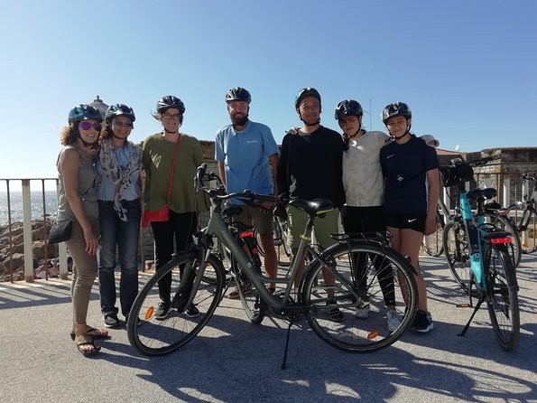Porto: 3-Hour Old Town & Riverside Bike Tour - Guided Experience - Ribeira, Porto’s riverfront starting point