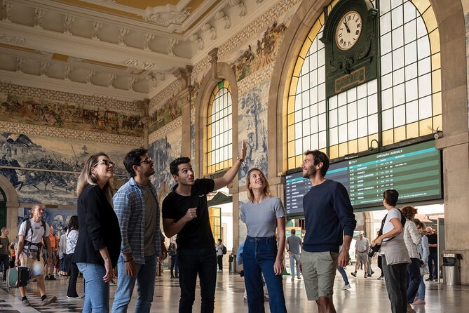 Porto 360°: Helicopter Flight, Guided Walking Tour & River Cruise - Bolhão Market and everyday Porto