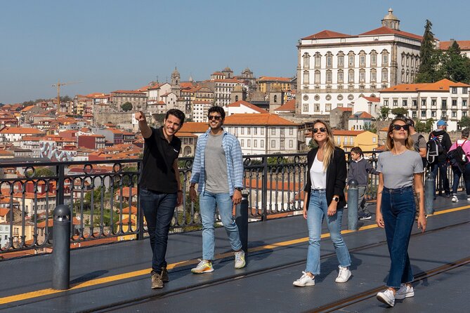 Porto 360°: Helicopter Flight, Guided Walking Tour & River Cruise - The helicopter flight over the Douro