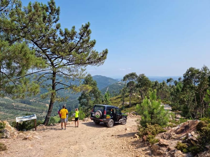 Porto: 4x4 Mountain Tour - The local bar stop