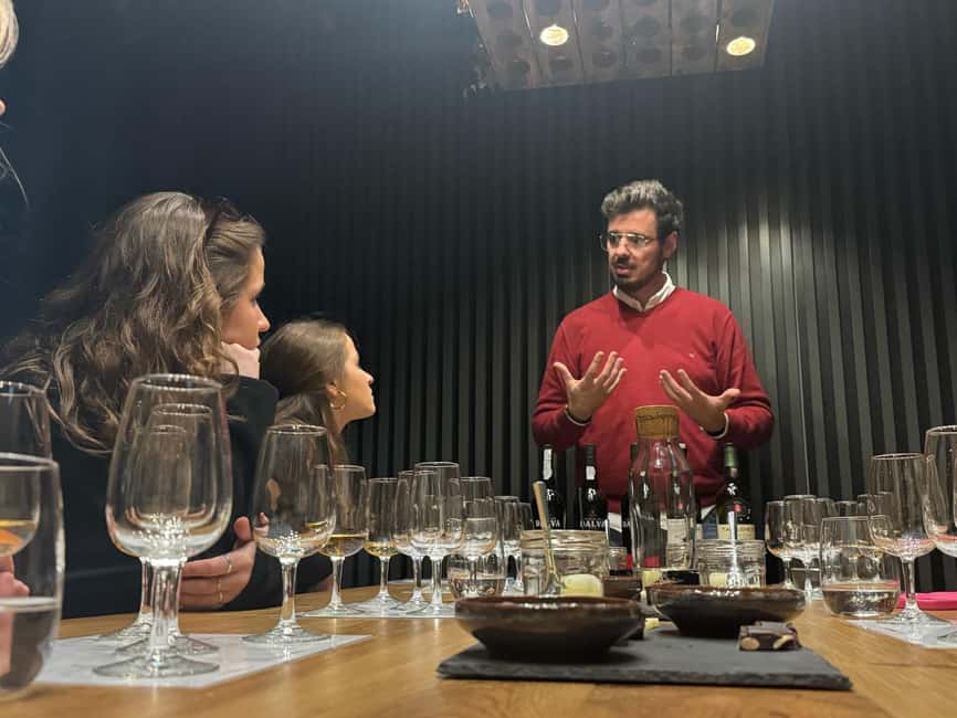 Porto: 5 Port Wine Tasting with Delicious Pairings - Time, location, and practical planning