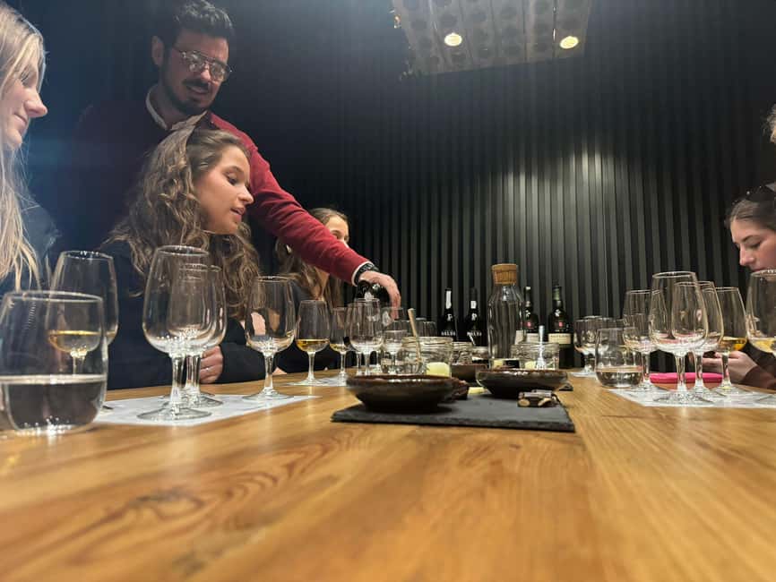 Porto: 5 Port Wine Tasting with Delicious Pairings - Is $21 good value?