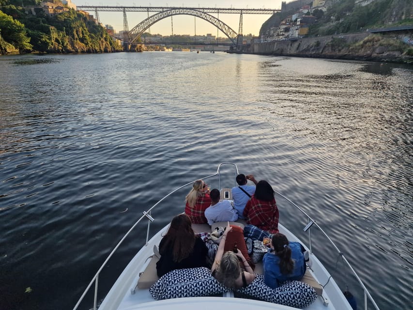 Porto: 6 Bridges Cruise & Port Wine with Sunset Option - Porto’s Gardens, Customs House, and Gaia Waterfront