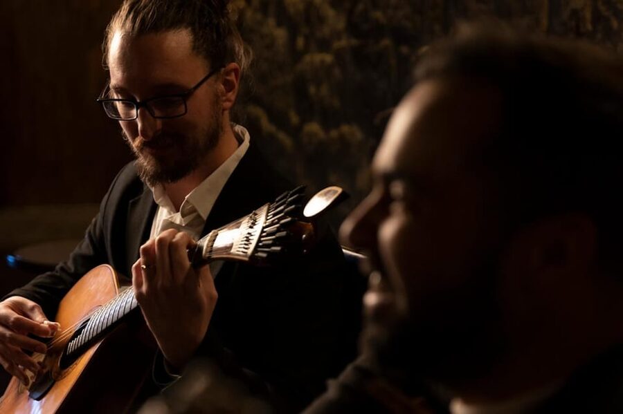 Porto: An Intimate Fado Show in a Historical Tavern - What makes each performance different