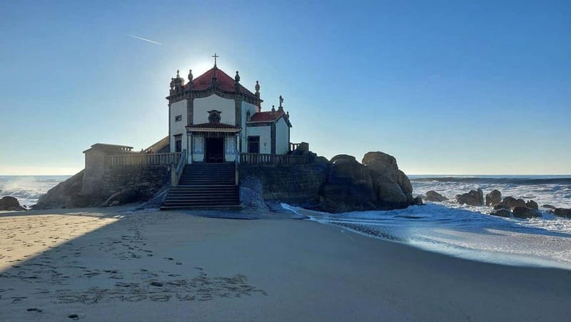 Porto:Aveiro, Cruise, Costa Nova & Capelha da Pedra Full Day - Capela do Senhor da Pedra on the sand
