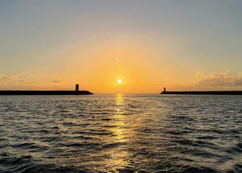 Porto: Best Charming Sailboat Cruise Sunset - Food, wine, music, and the small-boat atmosphere